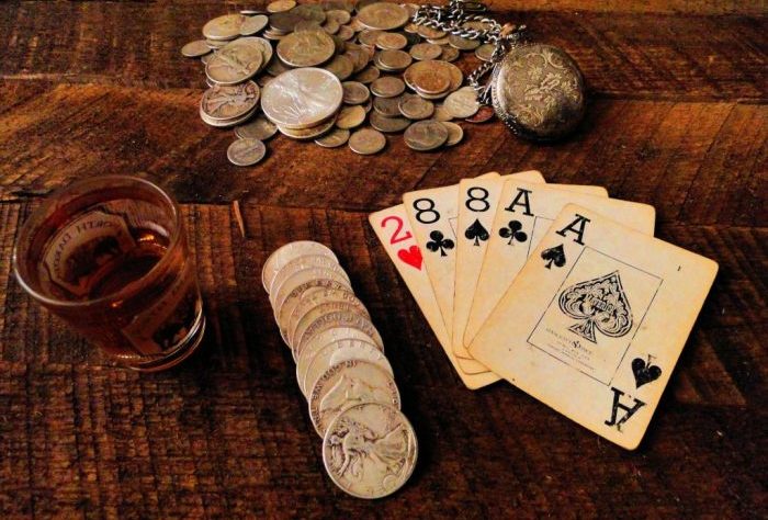 Sejarah Poker: Dari Permainan Tradisional Hingga Online